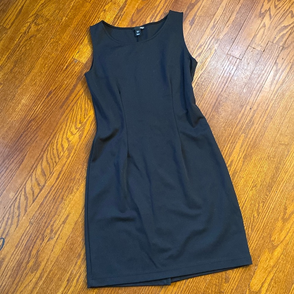 Perfect little black dress H&M 8